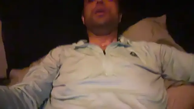 icebergslim281 Show in webcam