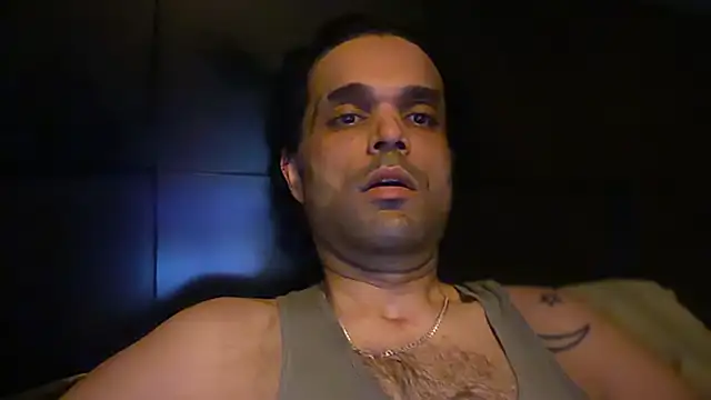 icebergslim281 Show in webcam