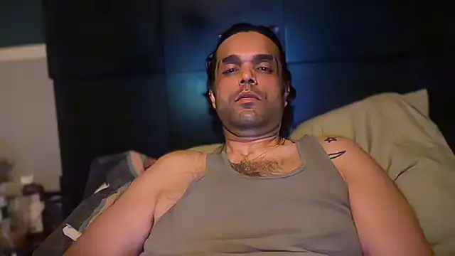 icebergslim281 Show in webcam