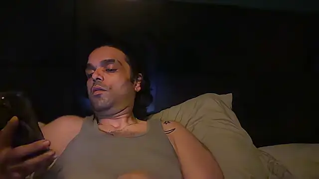 icebergslim281: διαδικτυακό σόου στην κάμερα