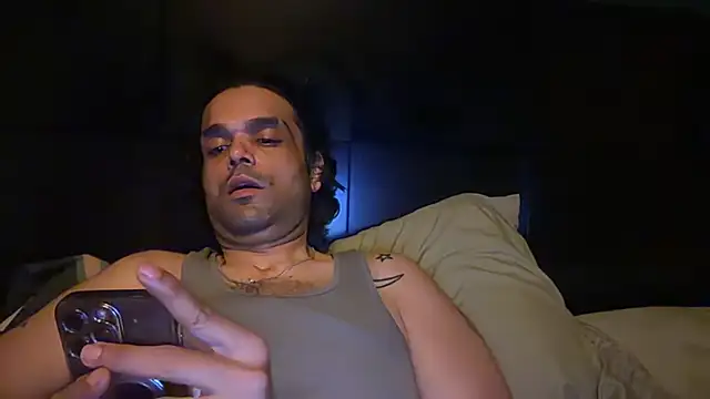 icebergslim281 Show in webcam