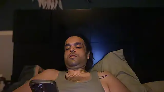 icebergslim281 Show in webcam