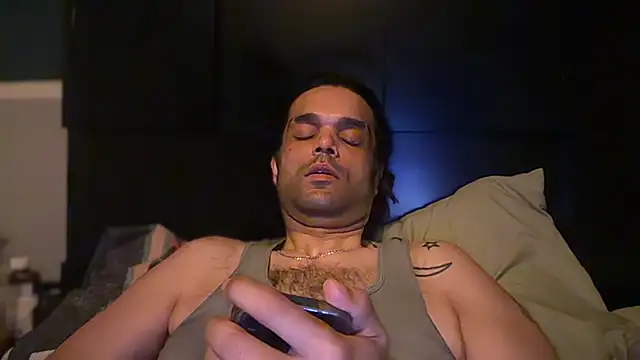 icebergslim281: διαδικτυακό σόου στην κάμερα