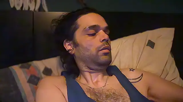 icebergslim281 Show in webcam