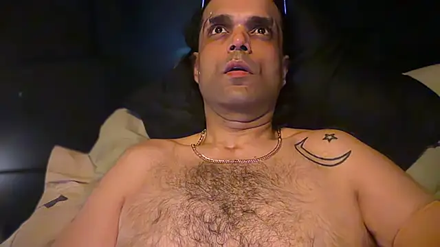 icebergslim281 Show in webcam