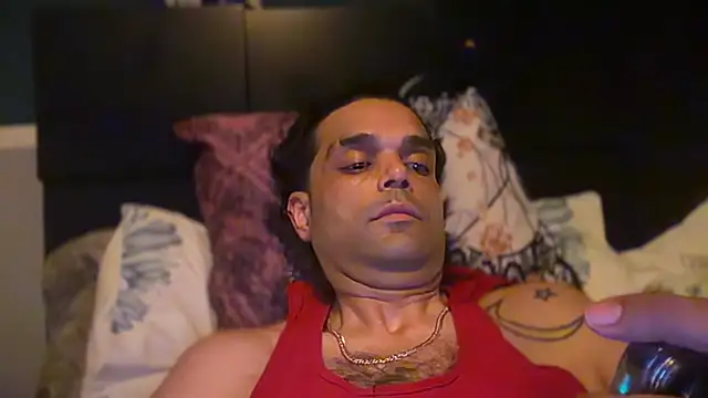 icebergslim281 Show in webcam