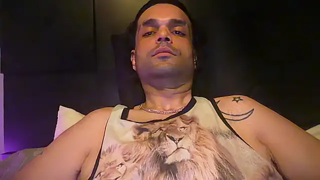 icebergslim281 Show in webcam