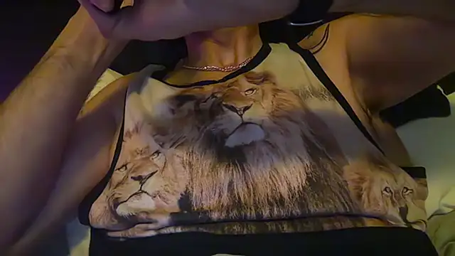 icebergslim281 Show Webcam