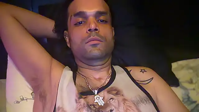 icebergslim281 Show in webcam