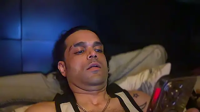 icebergslim281 Show in webcam