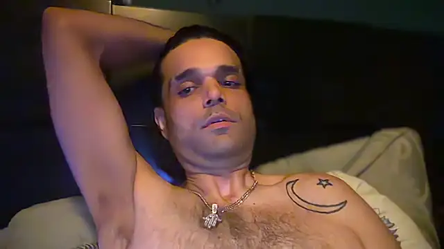 Show de icebergslim281 na webcam