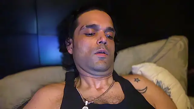 icebergslim281 Show in webcam