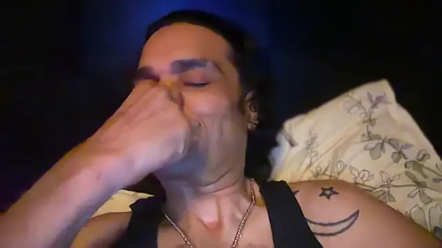הופעת וובקאם של icebergslim281