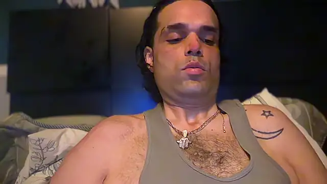 icebergslim281 Show in webcam