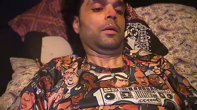 icebergslim281 Show in webcam