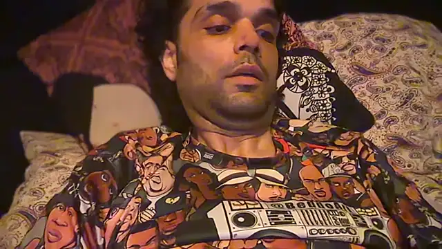 icebergslim281 Show in webcam