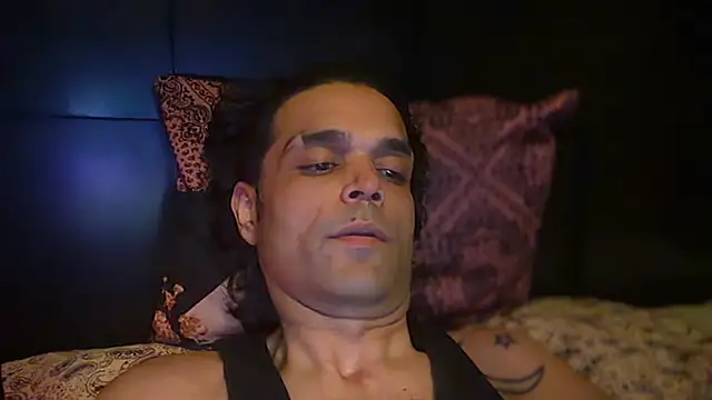 icebergslim281 Show in webcam
