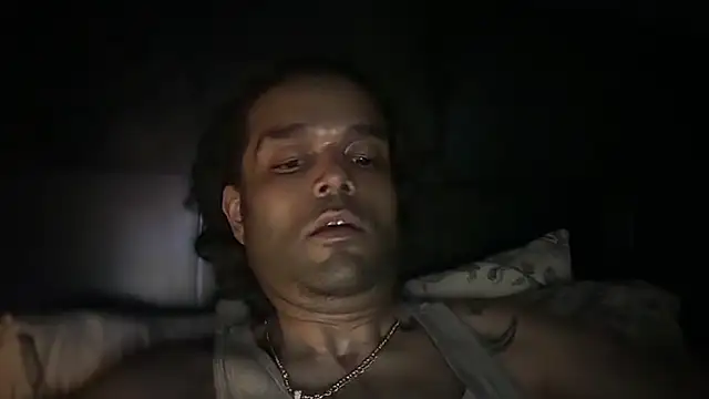 icebergslim281 Show in webcam