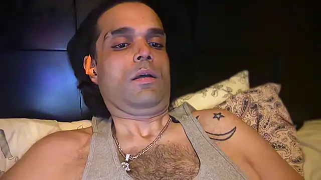 icebergslim281's Live XXX Chat