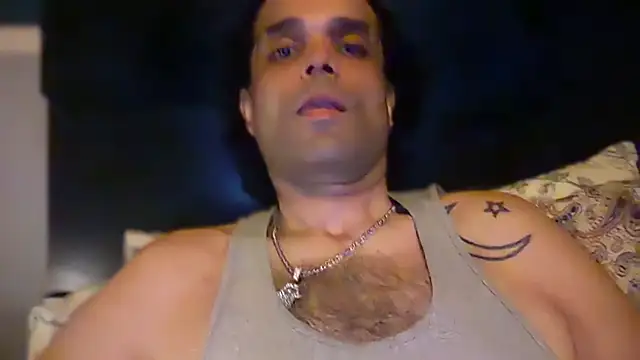 icebergslim281 Show in webcam