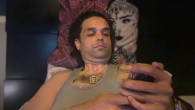 icebergslim281 Show in webcam