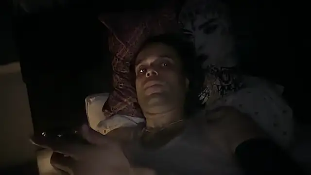 icebergslim281: διαδικτυακό σόου στην κάμερα