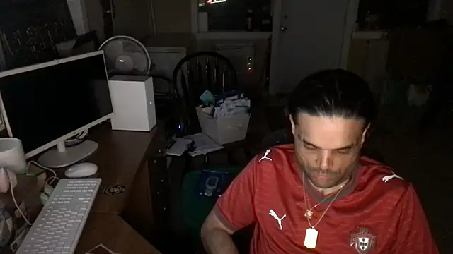 icebergslim281 Show in webcam
