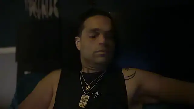 icebergslim281 Show in webcam