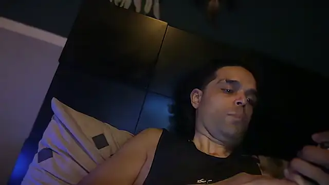 icebergslim281 Show in webcam