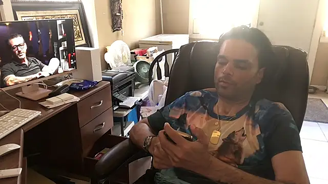 icebergslim281: διαδικτυακό σόου στην κάμερα