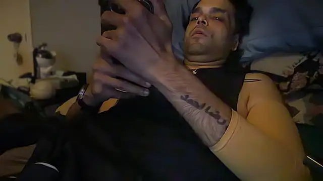 icebergslim281 Show in webcam