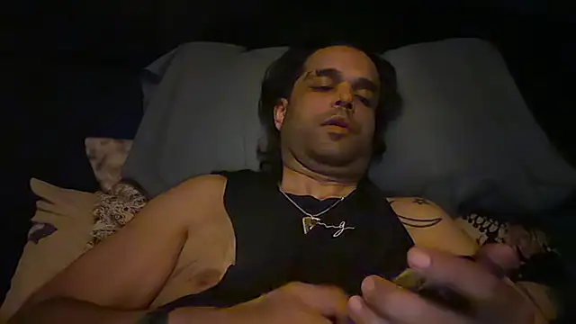 icebergslim281 Show in webcam
