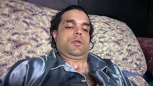 icebergslim281: διαδικτυακό σόου στην κάμερα