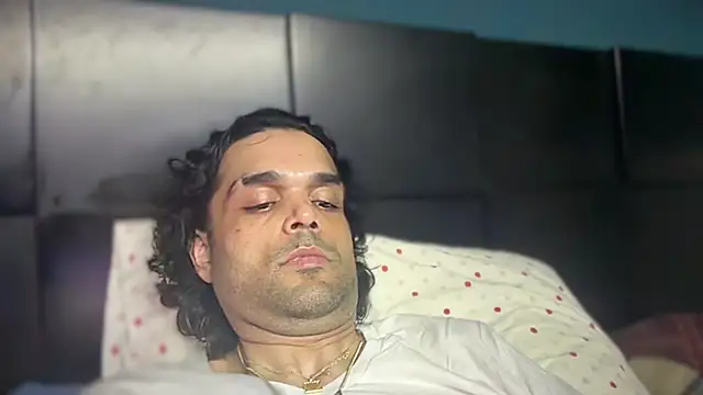 icebergslim281: διαδικτυακό σόου στην κάμερα
