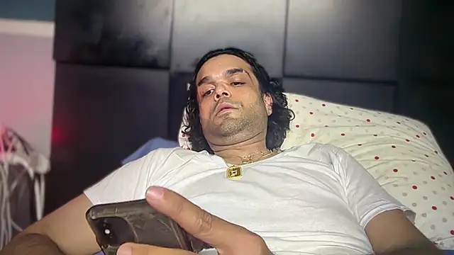 icebergslim281: διαδικτυακό σόου στην κάμερα