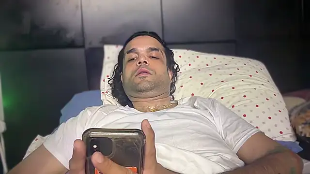 icebergslim281: διαδικτυακό σόου στην κάμερα