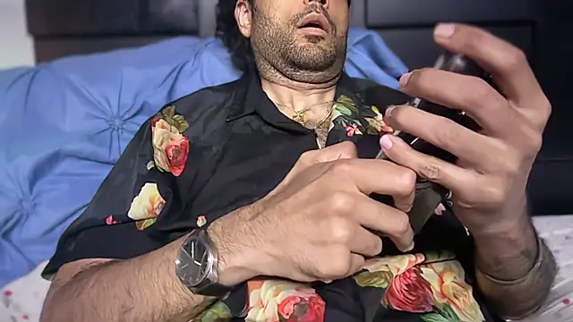 icebergslim281: διαδικτυακό σόου στην κάμερα
