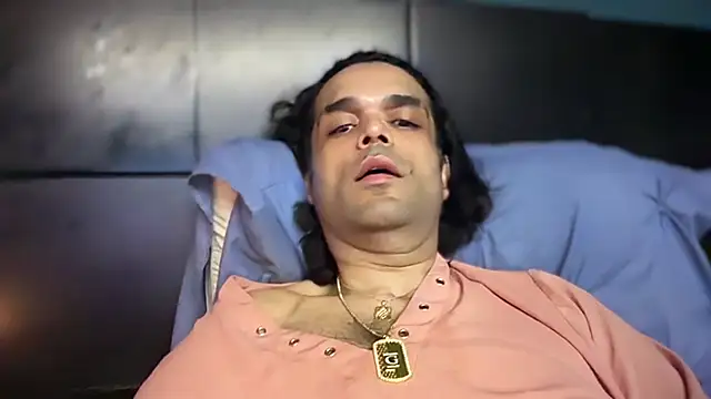 icebergslim281: διαδικτυακό σόου στην κάμερα