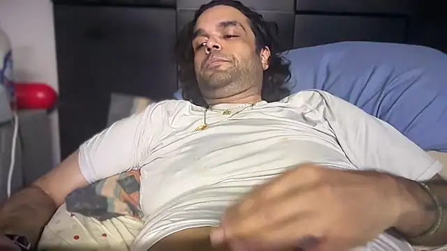 icebergslim281: διαδικτυακό σόου στην κάμερα