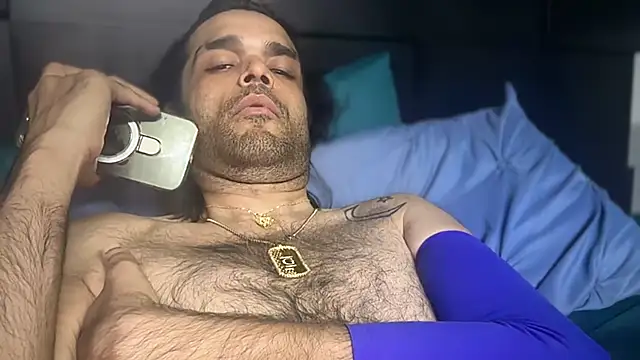 icebergslim281: διαδικτυακό σόου στην κάμερα
