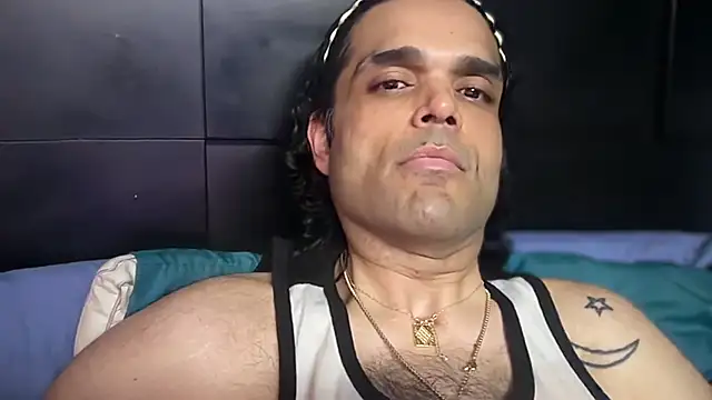 Show modela icebergslim281 na web-kameri