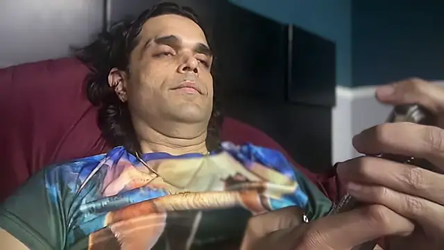 Show de icebergslim281 na webcam
