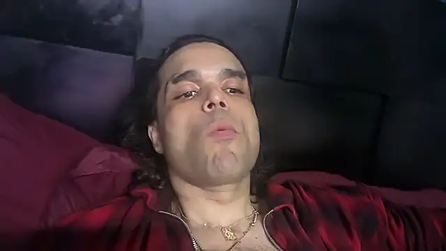 icebergslim281 Show in webcam