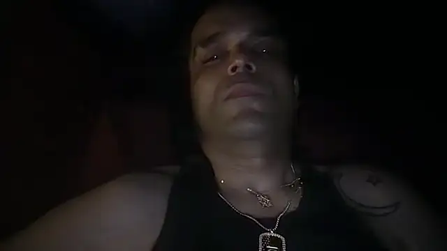 Show modela icebergslim281 na web-kameri