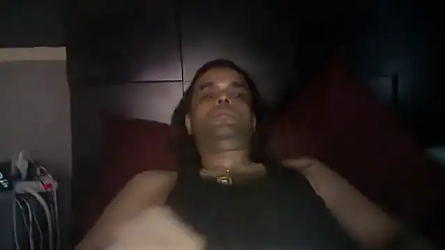 icebergslim281: διαδικτυακό σόου στην κάμερα