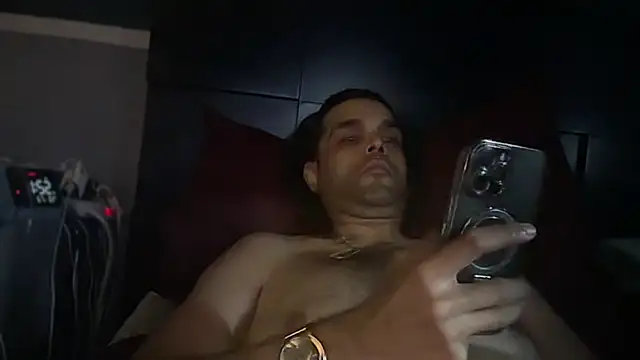icebergslim281 Show Webcam