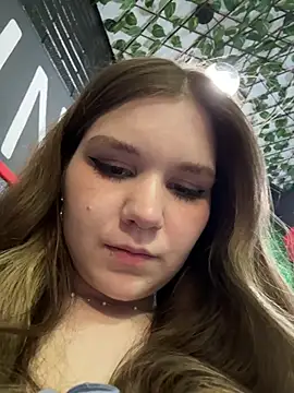 PumaShyXD webkamerás műsora