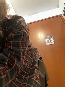 PumaShyXD's Webcam Show