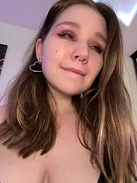 Show modela PumaShyXD na web-kameri