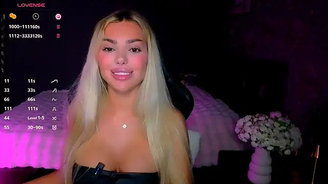 Webkamerová show Ayla__Demir